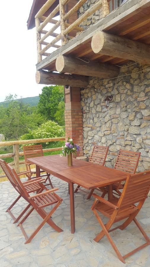 فندق Casa Din Piatra Poiana  المظهر الخارجي الصورة