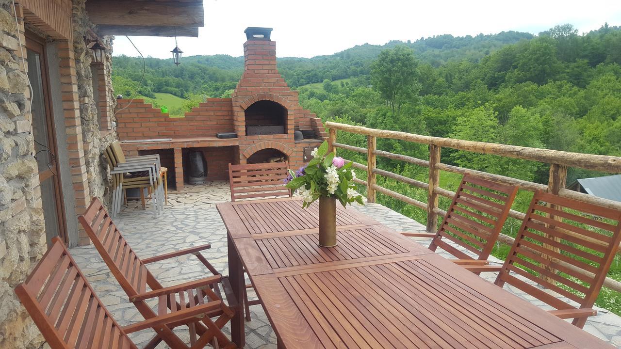 فندق Casa Din Piatra Poiana  المظهر الخارجي الصورة