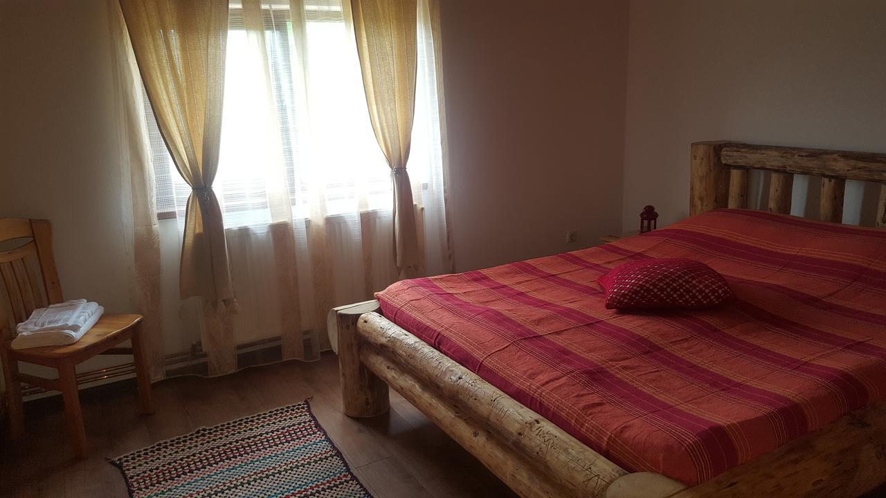 فندق Casa Din Piatra Poiana  المظهر الخارجي الصورة