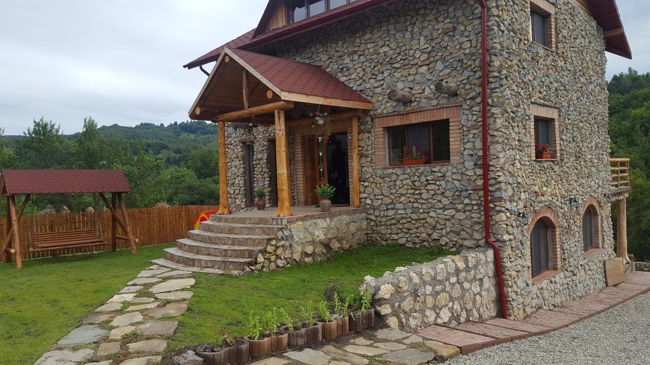 فندق Casa Din Piatra Poiana  المظهر الخارجي الصورة