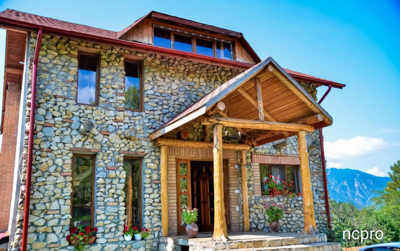 فندق Casa Din Piatra Poiana  المظهر الخارجي الصورة